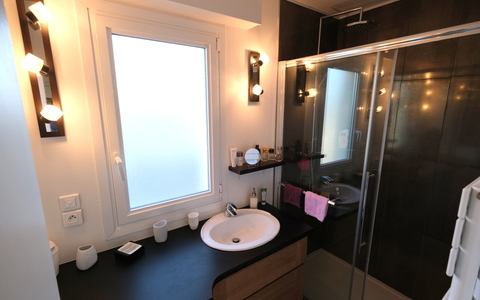 RARE ! DERNIER ETAGE FACE MER avec VUE PANORAMIQUE sur toute la BAIE