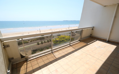 Très beau T2 LA BAULE FACE MER