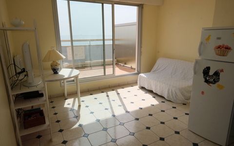 RARE ! T2 DERNIER ETAGE FACE MER avec VUE PANORAMIQUE sur toute la BAIE