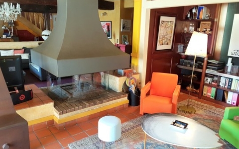 BELLE CHAUMIERE de 340 m² sur PARC de 7254 m²