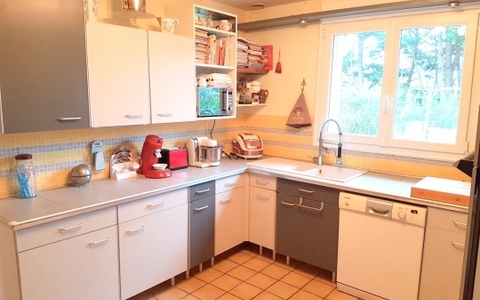 PIRIAC à environ 800 m du PORT et du CENTRE