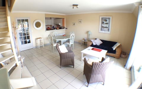 LA BAULE plein CENTRE T3 en TRIPLEX