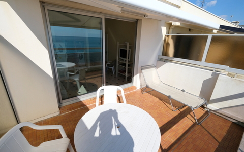 RARE ! T2 DERNIER ETAGE FACE MER avec VUE PANORAMIQUE sur toute la BAIE