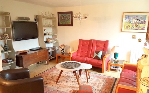 PIRIAC à environ 800 m du PORT et du CENTRE