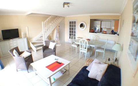 LA BAULE plein CENTRE T3 en TRIPLEX