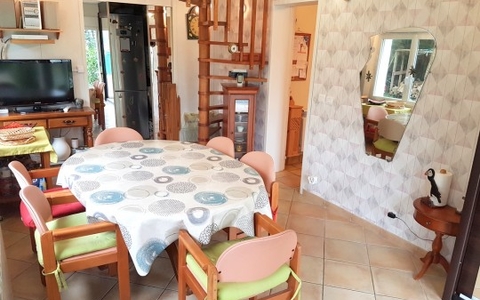 PIRIAC à environ 800 m du PORT et du CENTRE