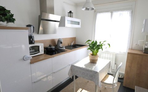 SPECIAL INVESTISSEURS SAINT NAZAIRE  IMMEUBLE de RAPPORT de  6 APPARTEMENTS