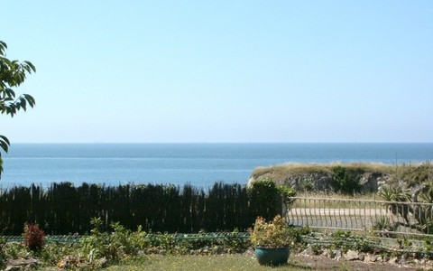RARE LE POULIGUEN MAISON FACE MER !