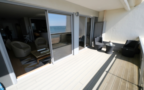 LA BAULE grand T3 FACE MER sur TERRASSE de 14 m²