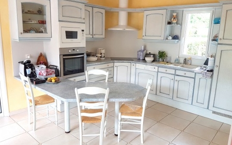 Très proche GUERANDE MAISON 250 m² avec PISCINE couverte chauffée