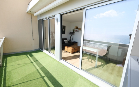 LA BAULE DERNIER ETAGE FACE MER !